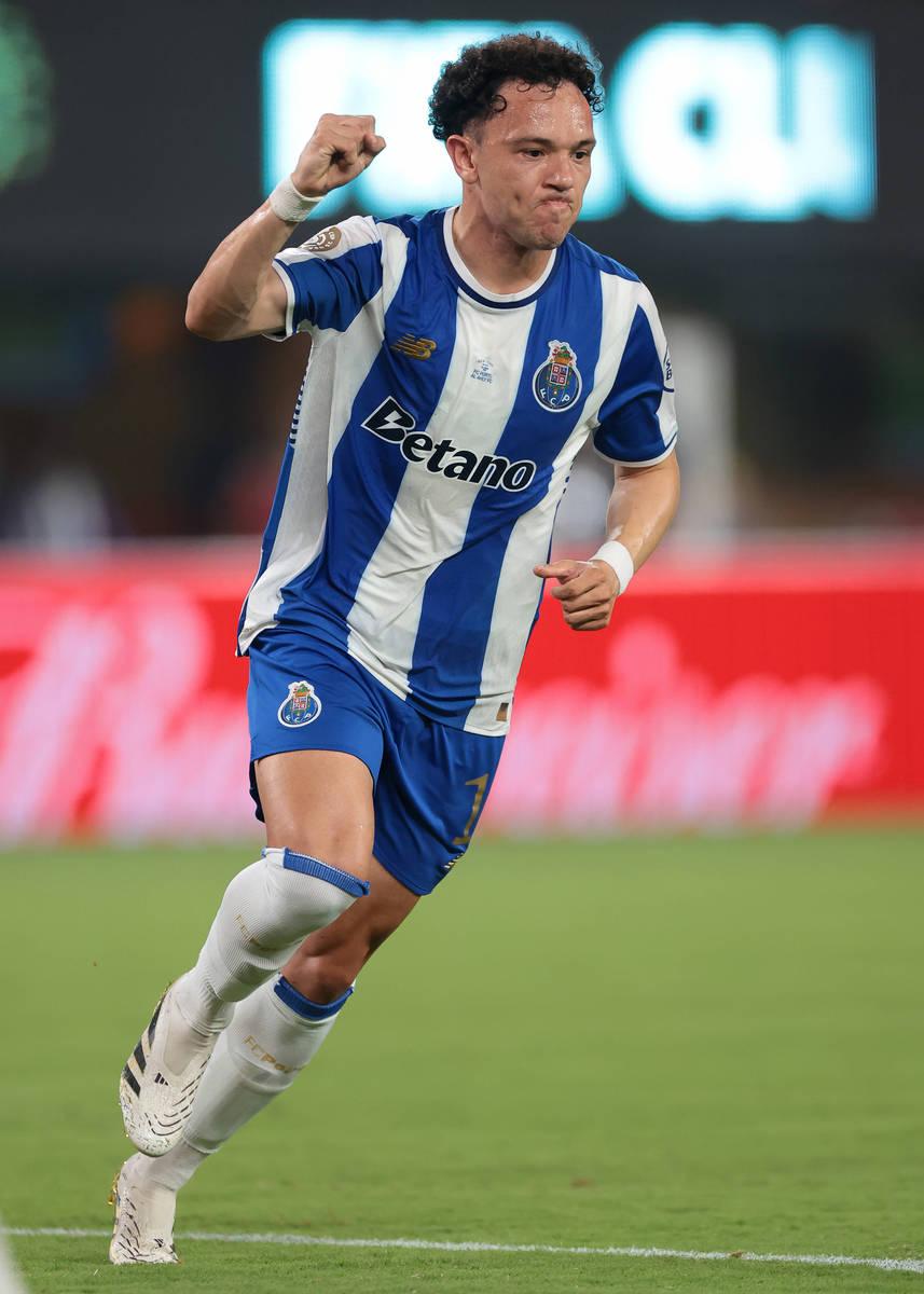 赛地聚焦:足总杯今晨热度飙升;门兴格拉德巴赫绝杀压哨;更衣室稳定;心理建设被强调 赛地聚焦:足总杯今晨热度飙升;门兴格拉德巴赫绝杀压哨;更衣室稳定;心理建设被强调